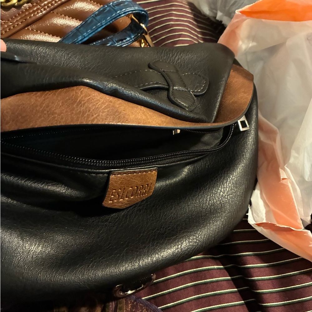 Esclorri Black and Brown Belt Bag